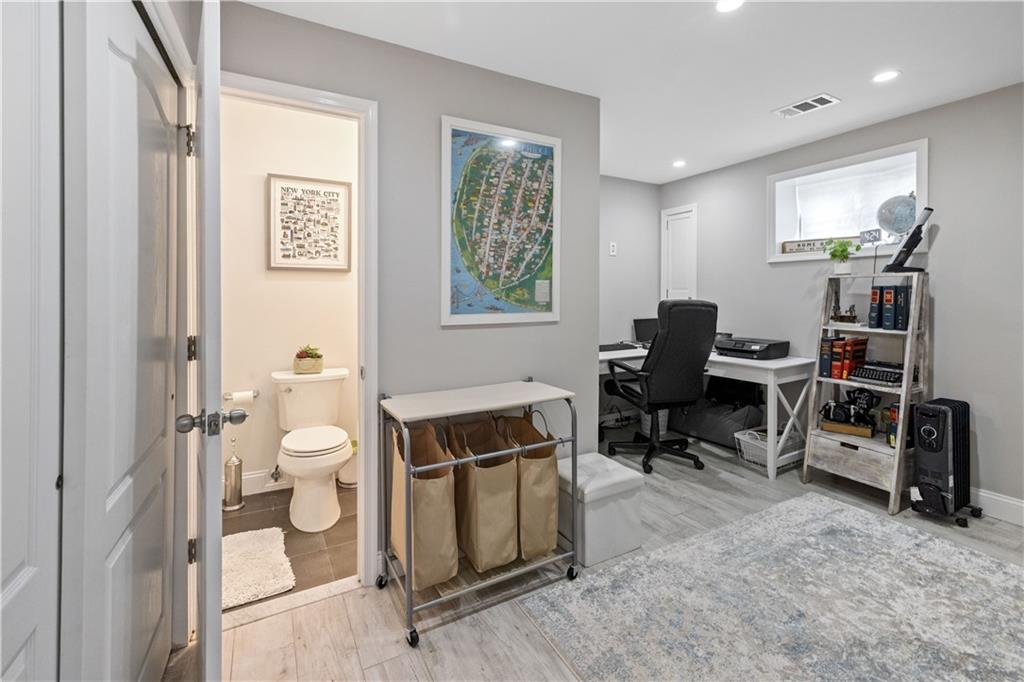 40 Rockwell Avenue, Staten  Island, New York, 10305 image 16