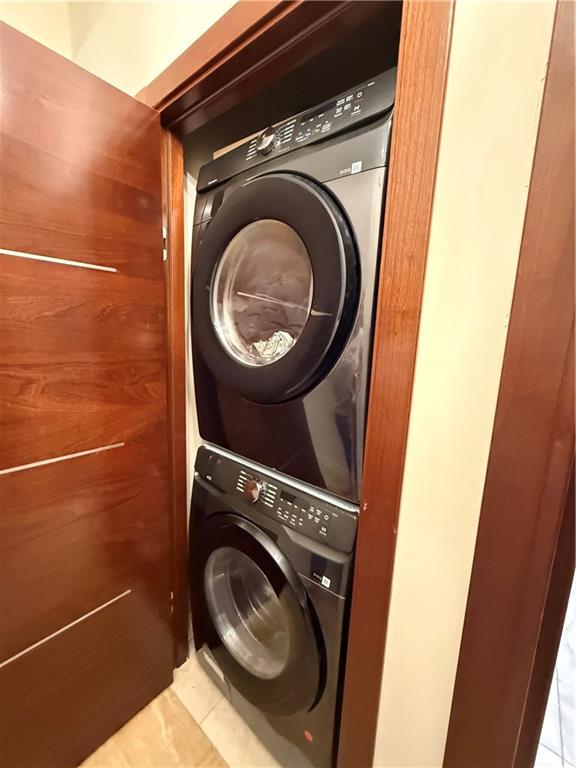 40 Oceana Drive PH2E Image 4