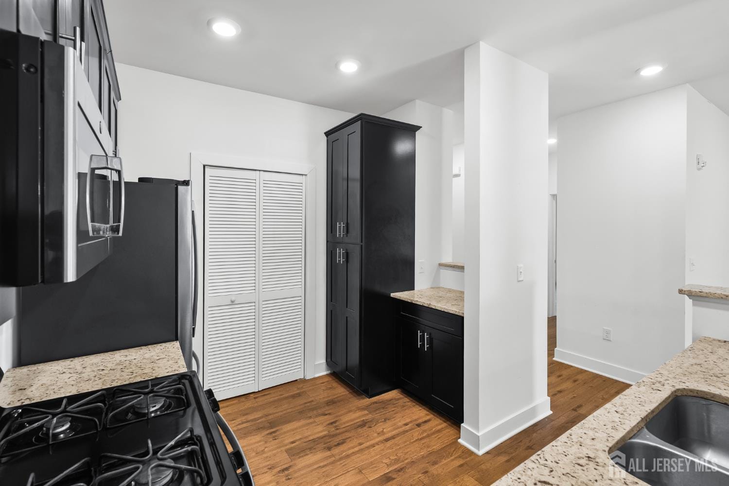 718 Stiller Lane, Monroe, NJ, 08831 image 14