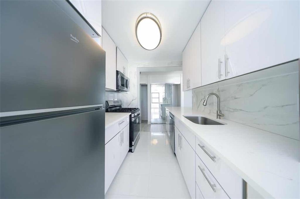 50 Brighton 1st Road 4N, Brooklyn, New York, 11235 image 8