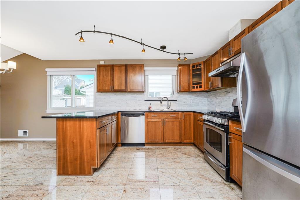 111 Elmbank Street, Staten  Island, New York, 10312 image 12