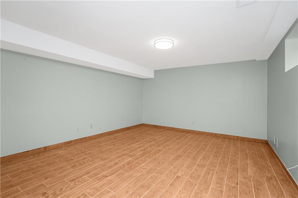 111 Elmbank Street, Staten  Island, New York, 10312 image 25