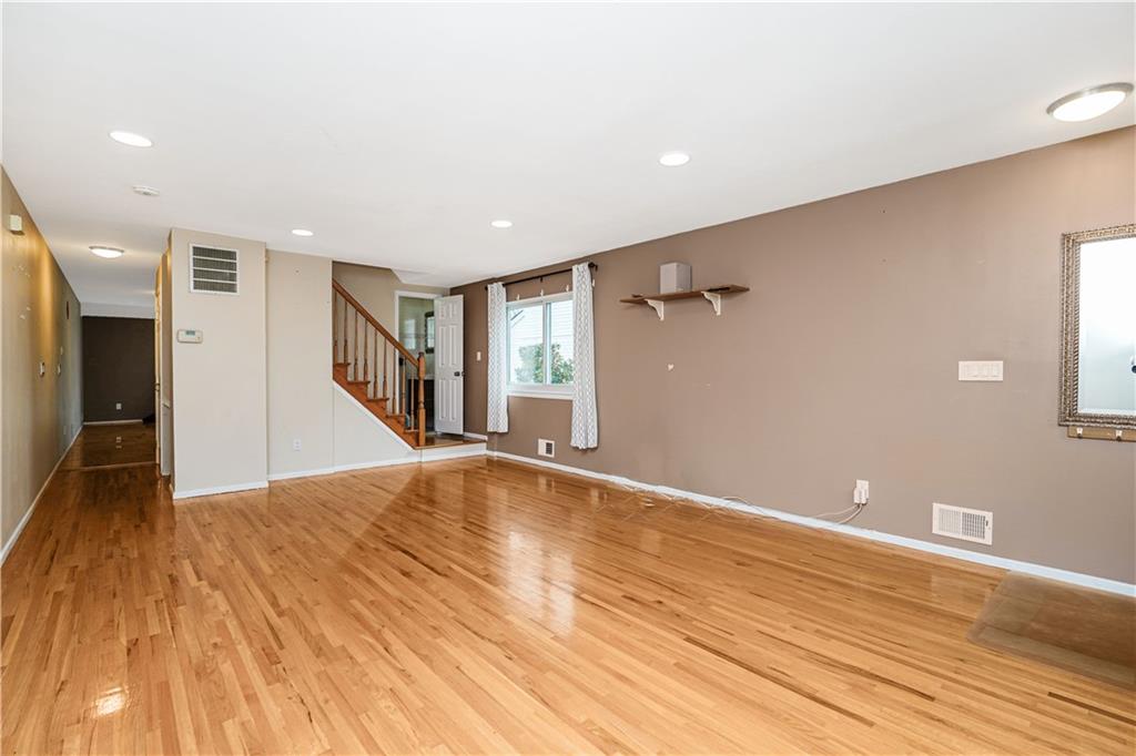 111 Elmbank Street, Staten  Island, New York, 10312 image 9