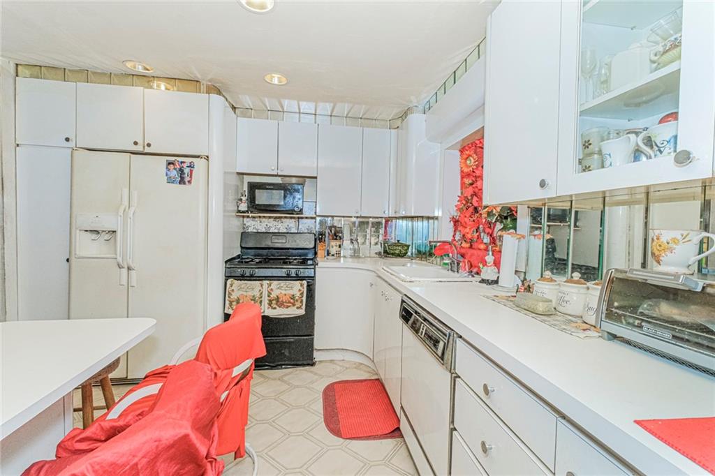 1224 East 59th Street, Brooklyn, New York, 11234 image 9