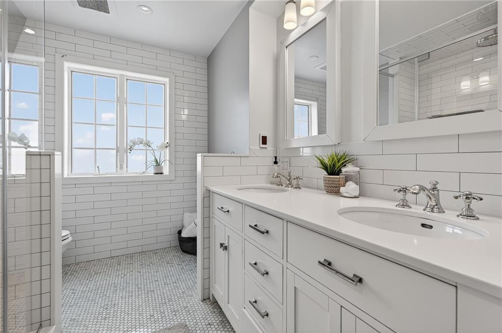 8015 Ridge Boulevard, Brooklyn, New York, 11209 image 20