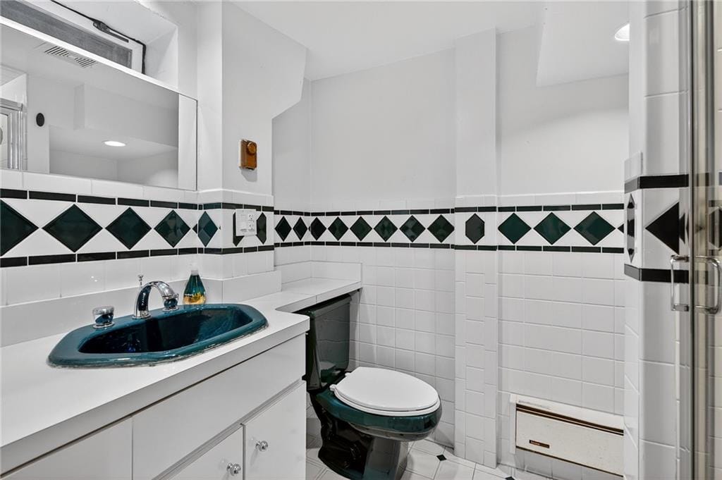 8015 Ridge Boulevard, Brooklyn, New York, 11209 image 35