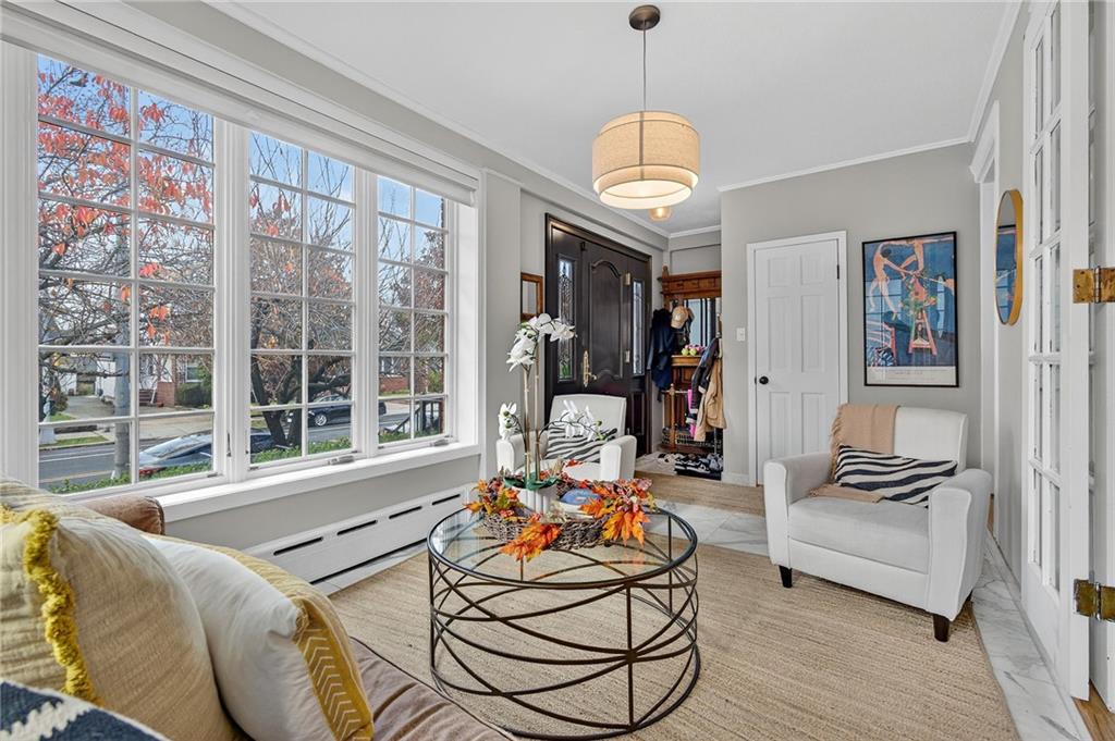 8015 Ridge Boulevard Image 5