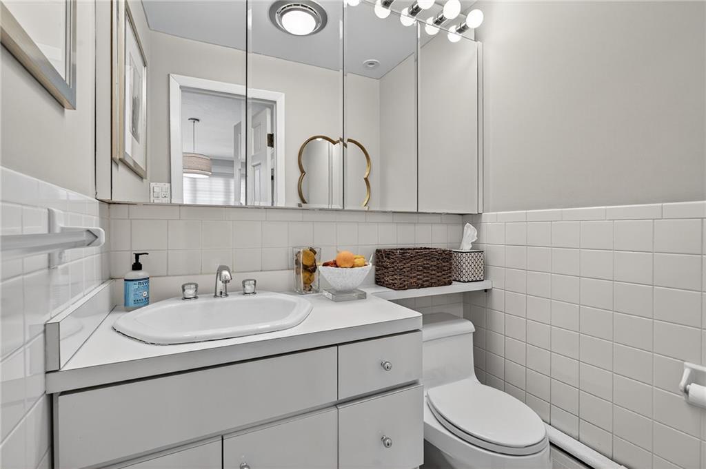 8015 Ridge Boulevard, Brooklyn, New York, 11209 image 9