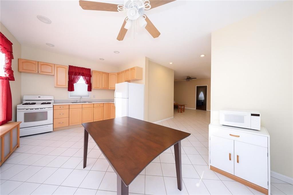 2044 71st Street Image 4