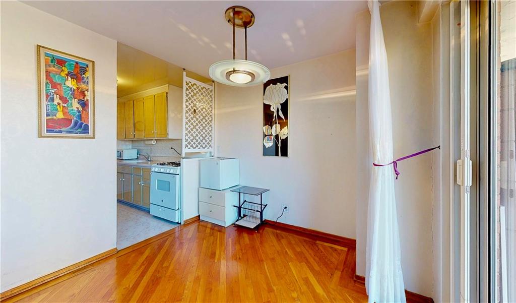 2932 West 5th Street 15H Image 4