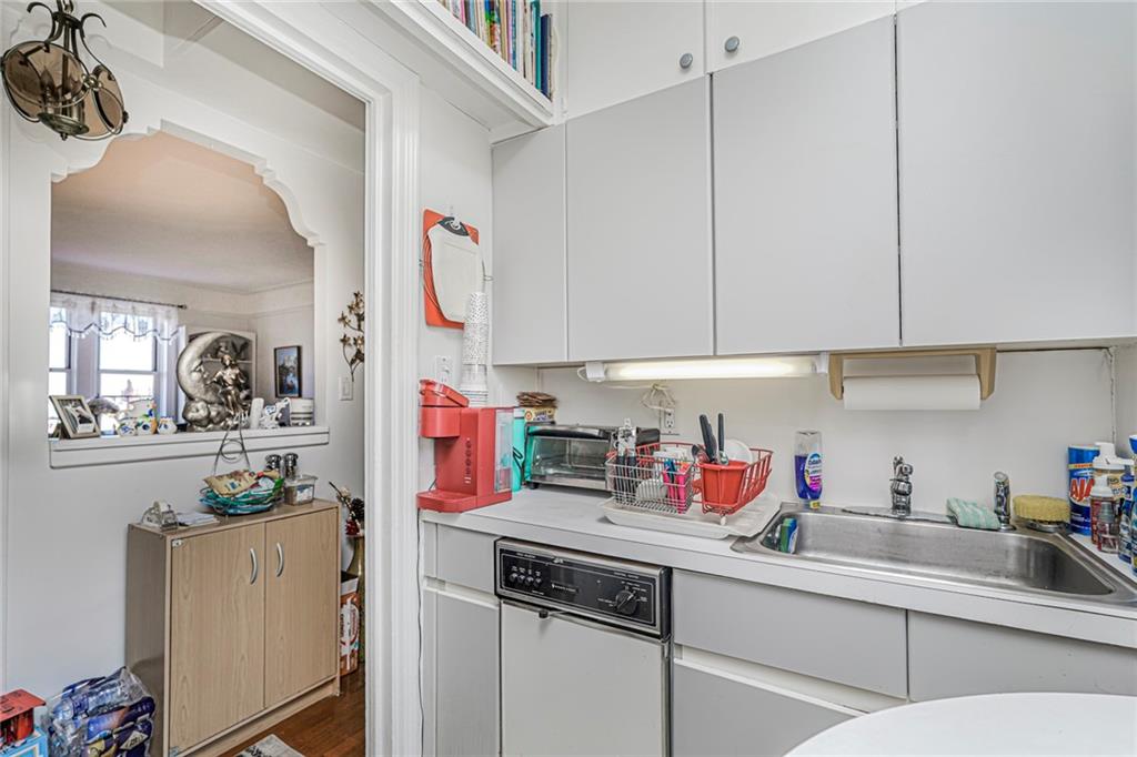 760 67th Street, Brooklyn, New York, 11220 image 12