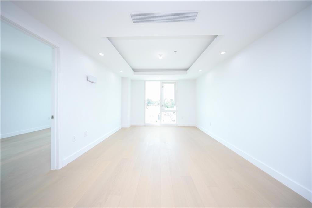 150-02 Northern Boulevard 6D Image 3