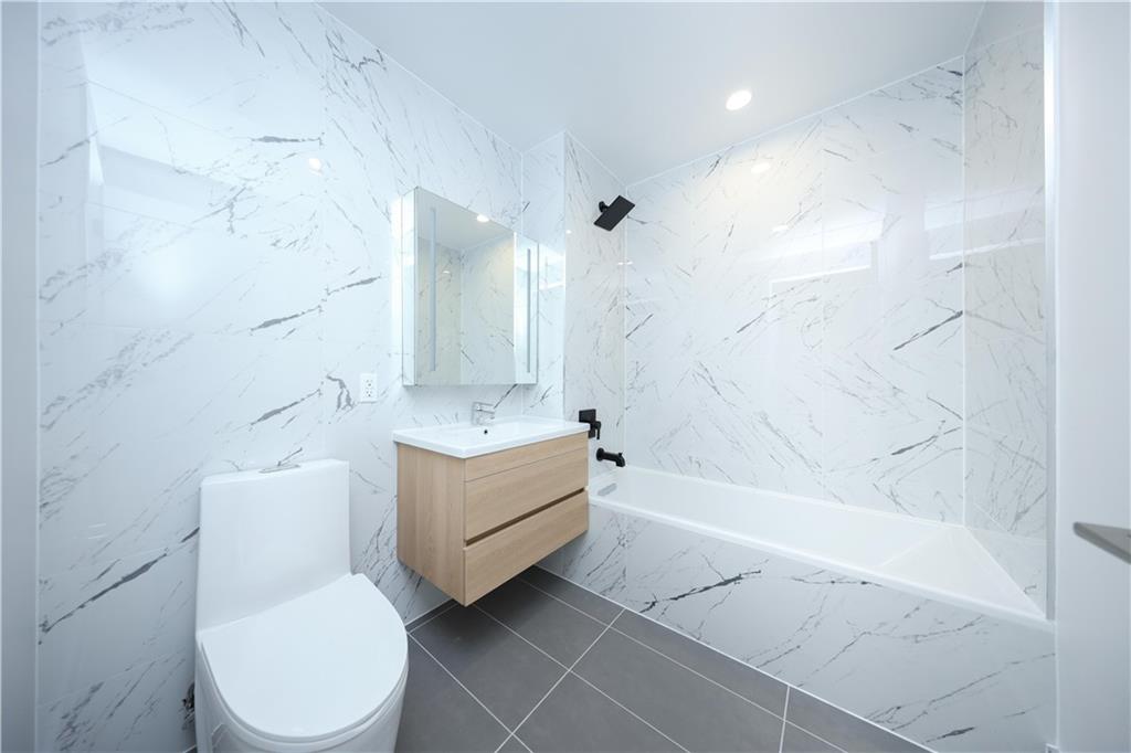 150-02 Northern Boulevard 6D, Flushing, New York, 11354 image 6