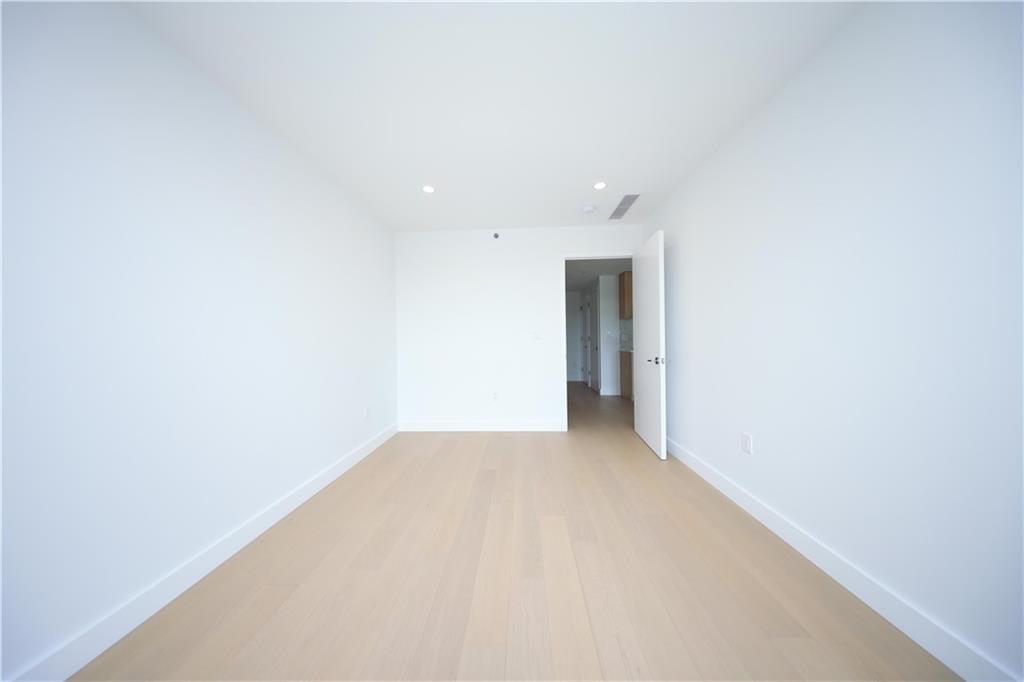 150-02 Northern Boulevard 6D, Flushing, New York, 11354 image 8