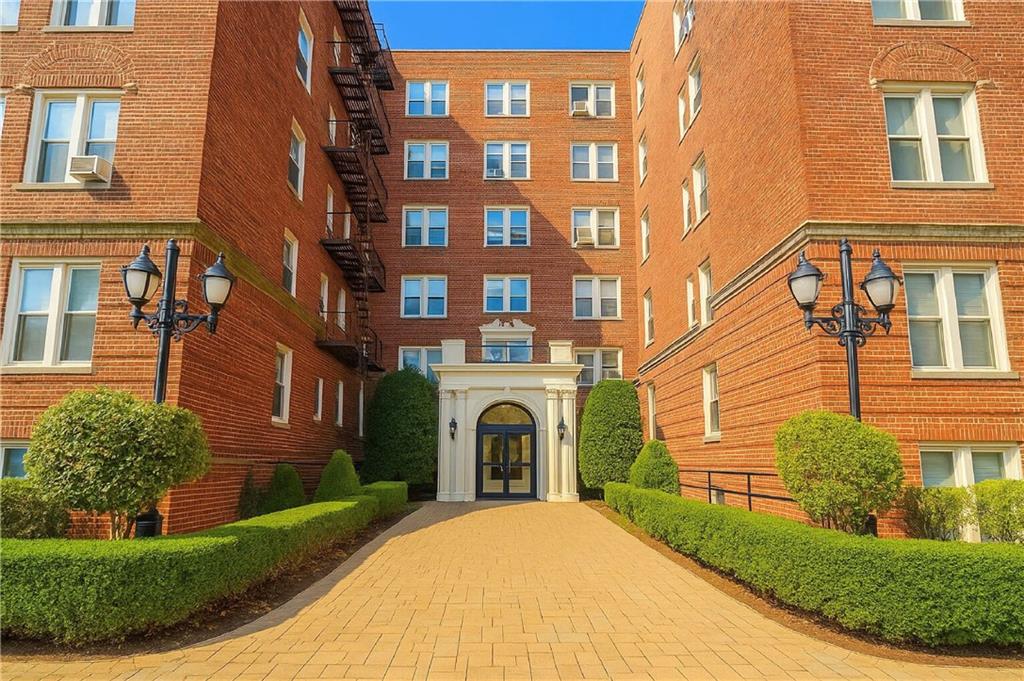 868 East 7th Street 3C, Brooklyn, New York, 11230