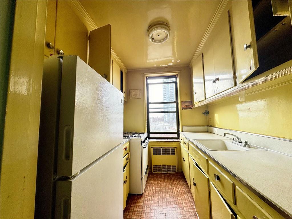 2680 East 19th Street 5D Image 5