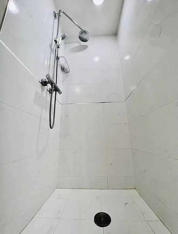 1753 East 12th Street D5 Image 5