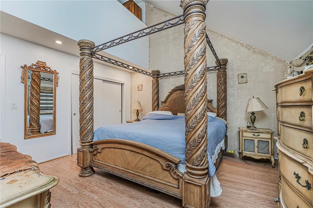 121 Clark Lane, Staten  Island, New York, 10304 image 8