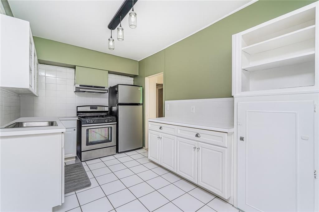 688 East 4th Street, Brooklyn, New York, 11218 image 14