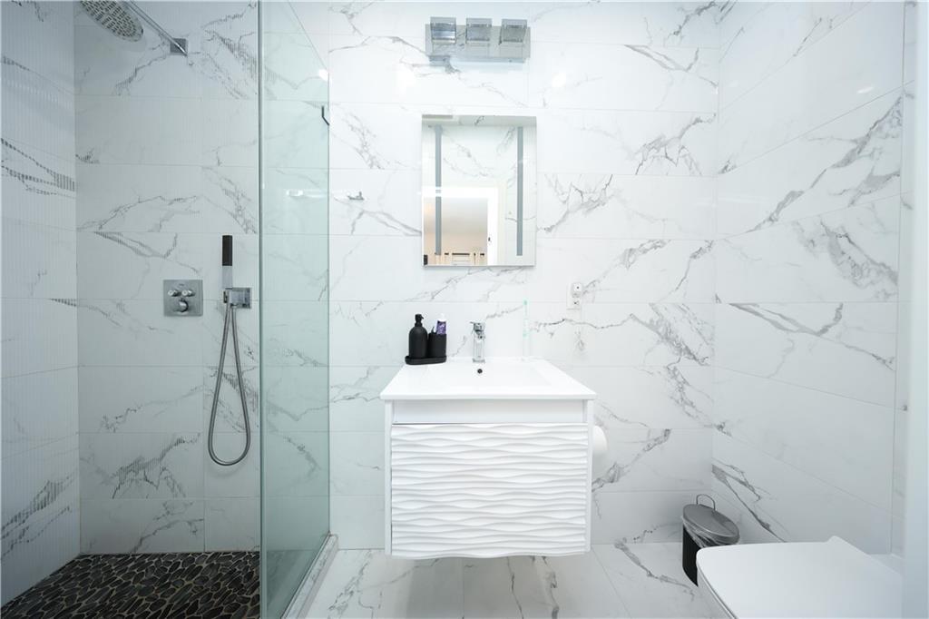 2295 East 26th Street, Brooklyn, New York, 11229 image 29