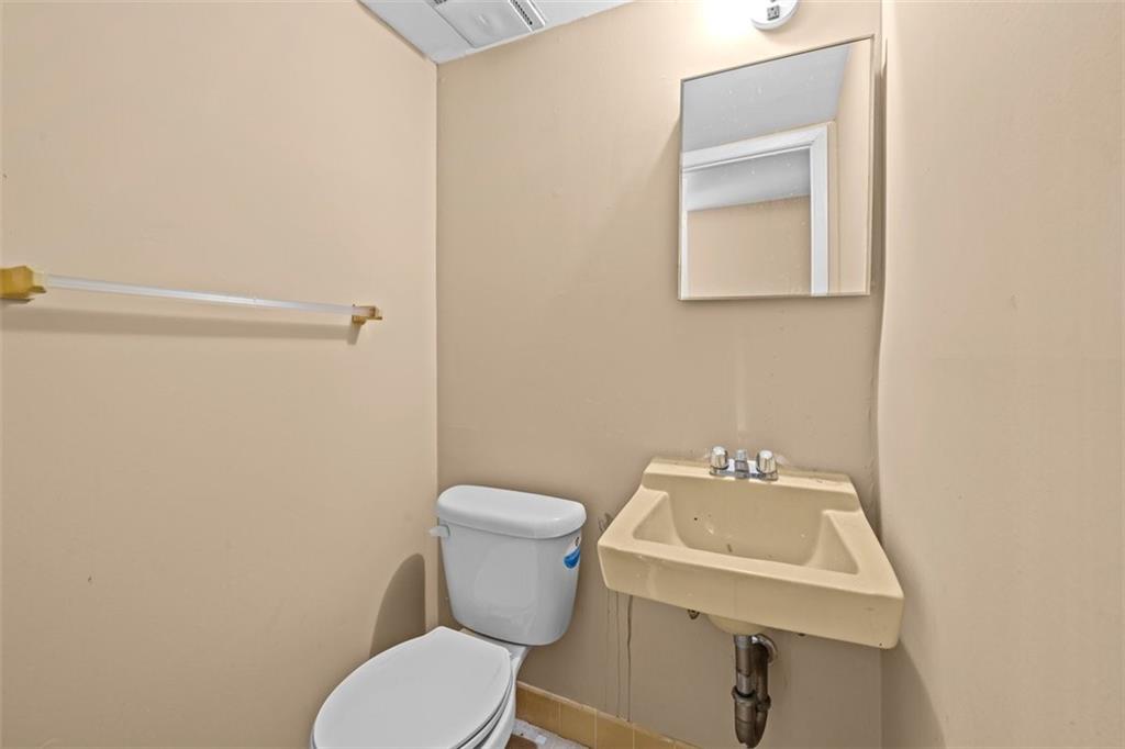 54 Narrows Road South, Brooklyn, New York, 10305 image 8