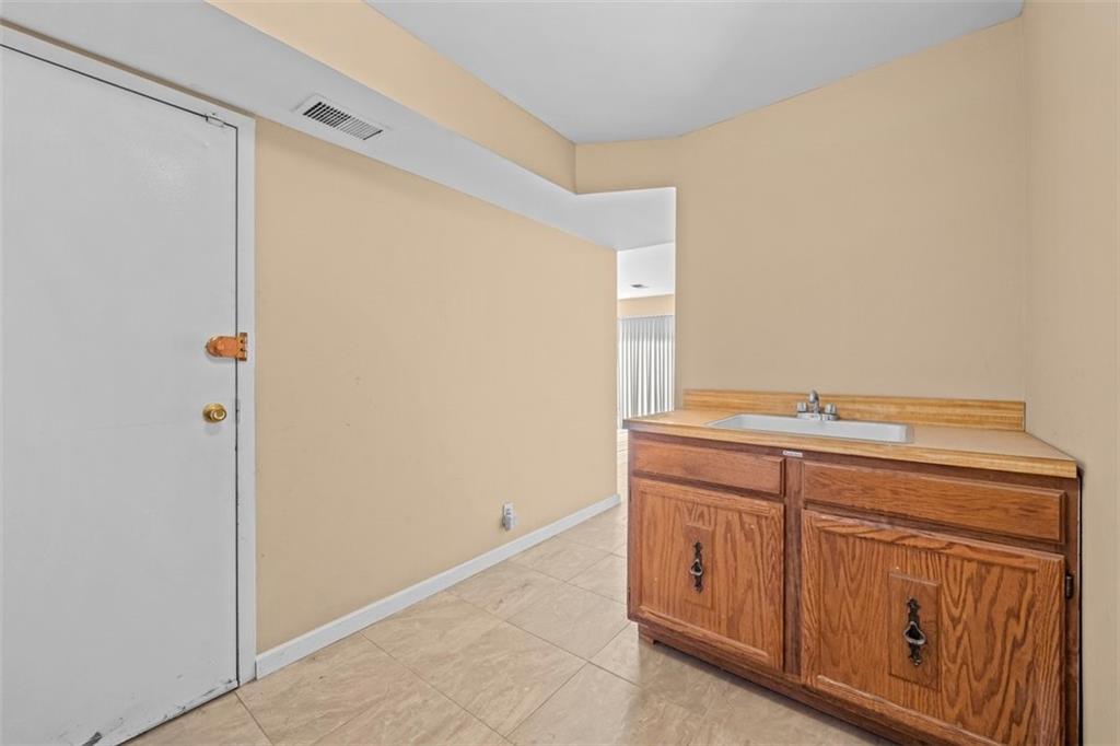 54 Narrows Road South, Brooklyn, New York, 10305 image 9