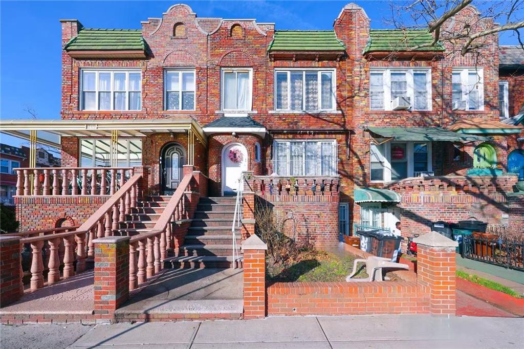 251 Avenue P Image 1