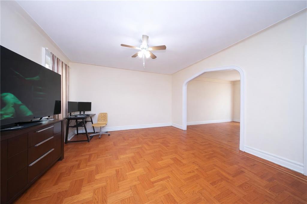 251 Avenue P, Brooklyn, New York, 11204 image 22