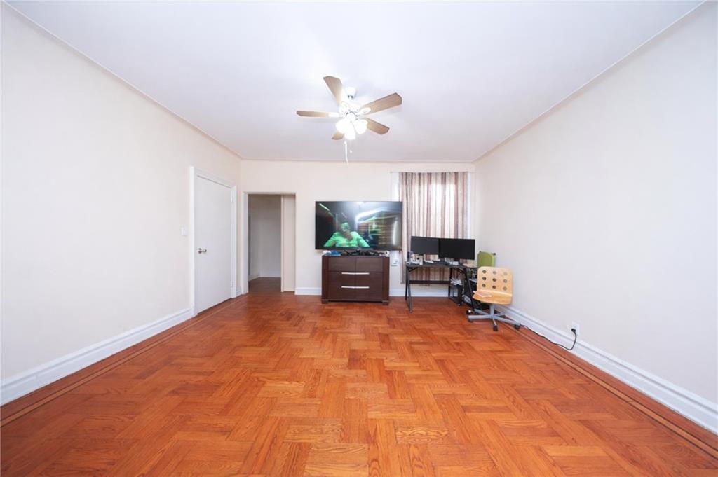 251 Avenue P, Brooklyn, New York, 11204 image 23