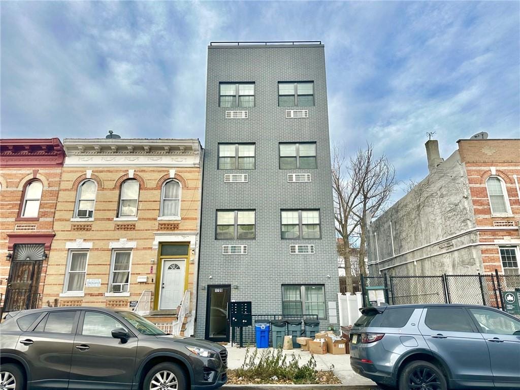 1709 Park Place Image 2