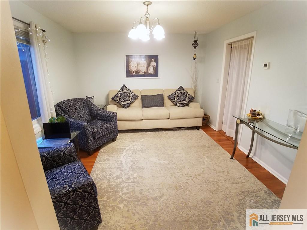 53 Regal Drive Image 4
