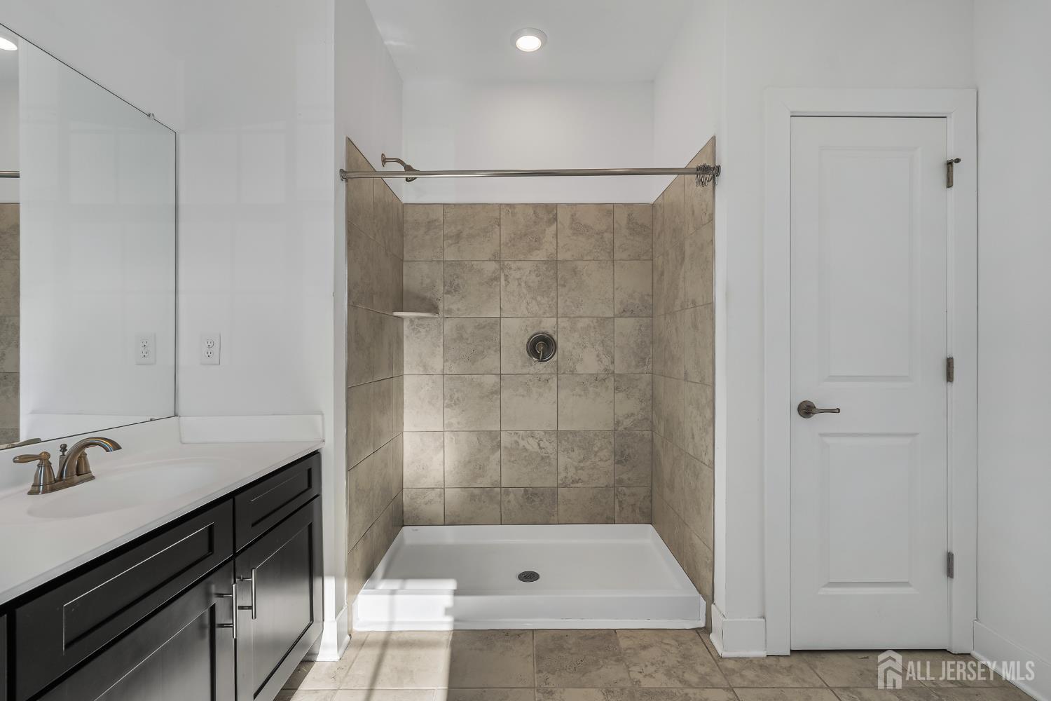 718 Stiller Lane, Monroe, NJ, 08831 image 25