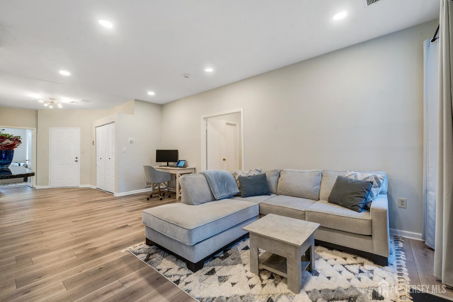 5071 Beech Court Image 5