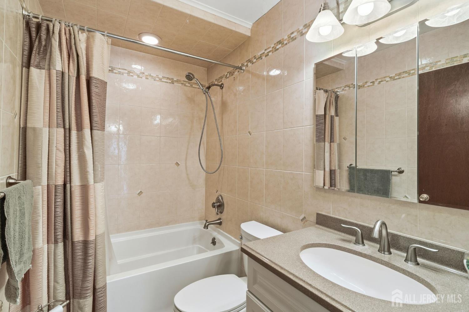 51 Malibu Court, Old Bridge, NJ, 08857 image 17