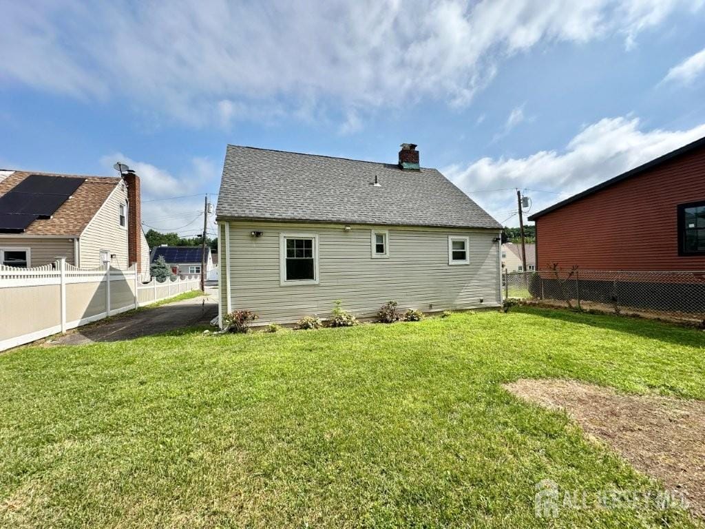 533 S Park Drive Image 2