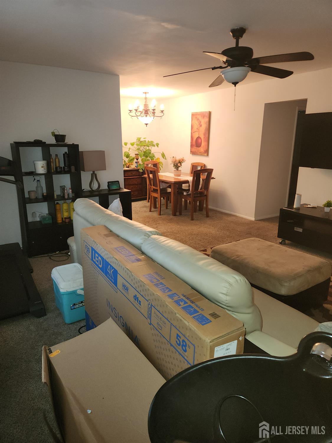 289 Main Street 10F Image 4