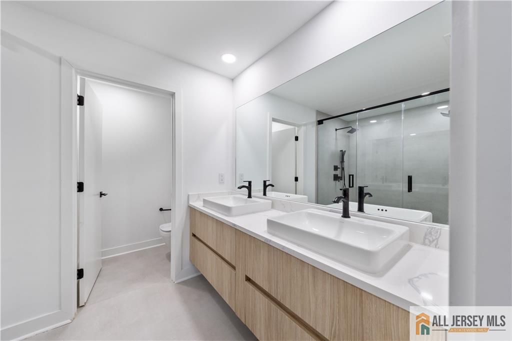 2 Harbor Front Plaza, Elizabeth, NJ, 07206 image 19