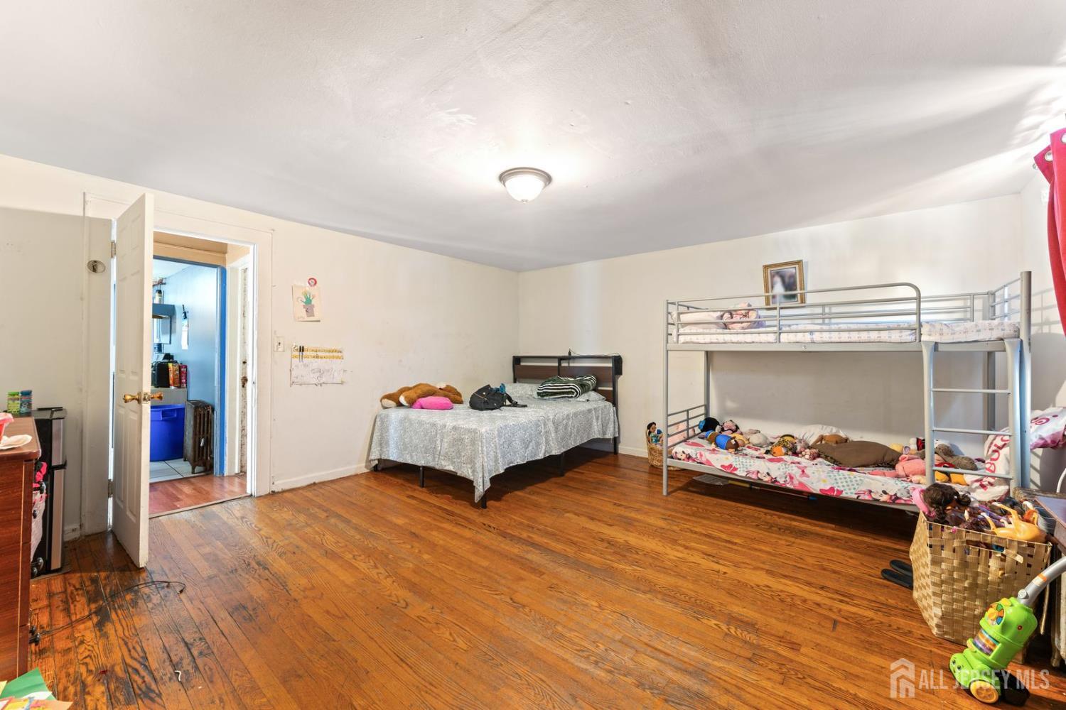 68 Welton Street, New Brunswick, NJ, 08901 image 19