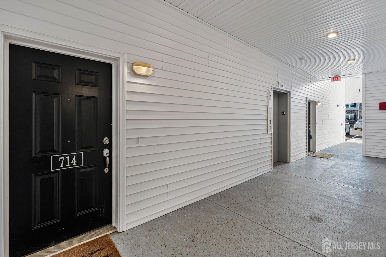 714 Stiller Lane Image 2