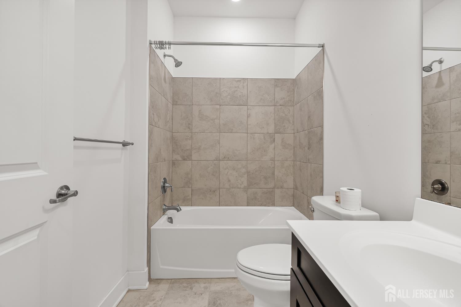 718 Stiller Lane, Monroe, NJ, 08831 image 21