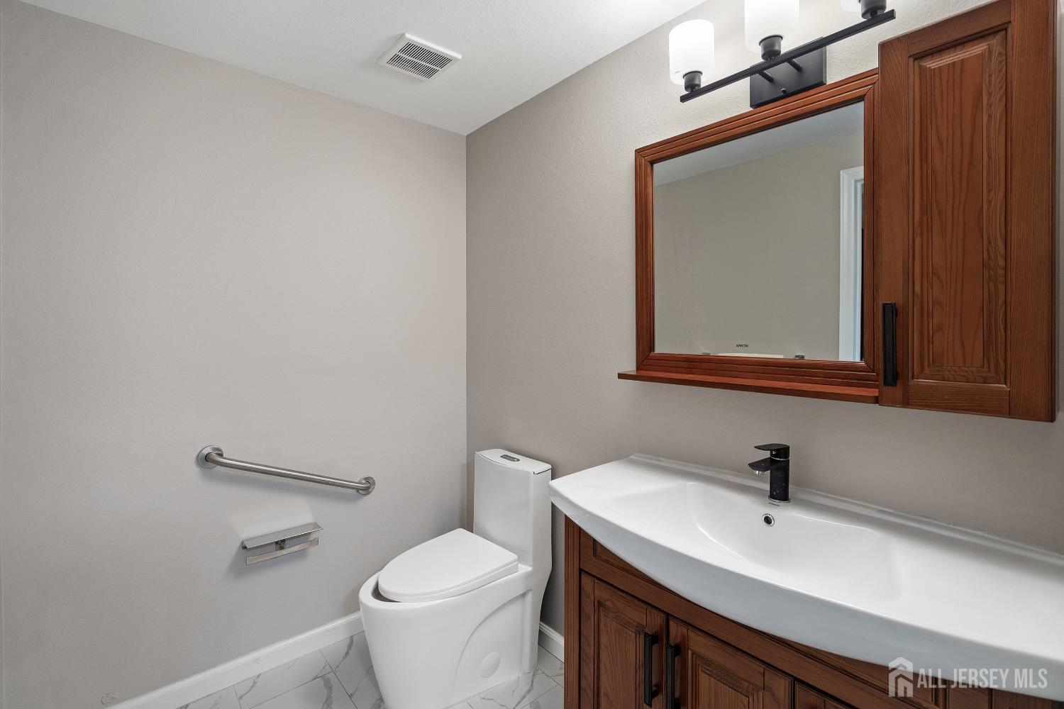 142 Providence Way C, Middlesex, NJ, 08831 image 12