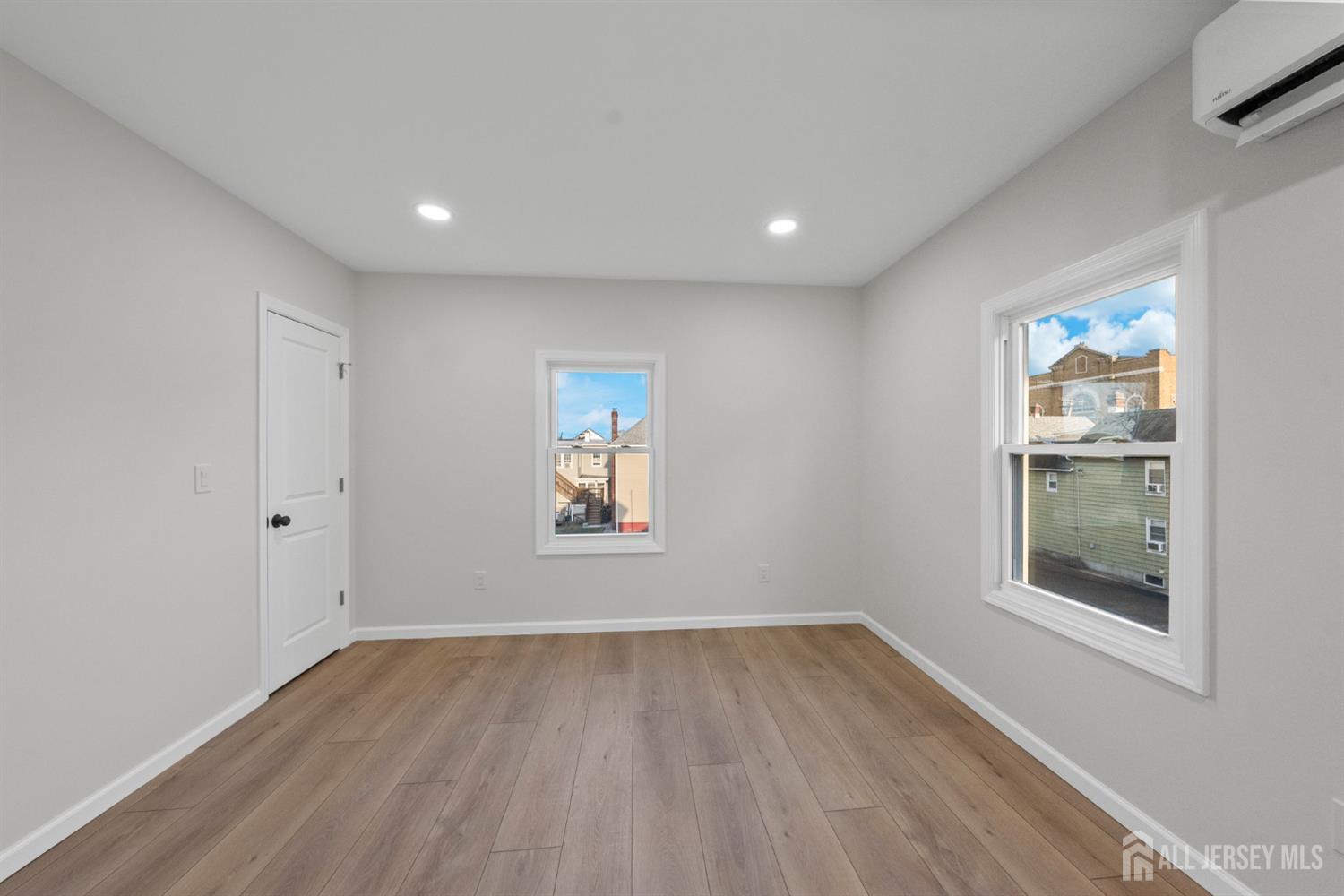 33 Obert Street, South River, NJ, 08882 image 46