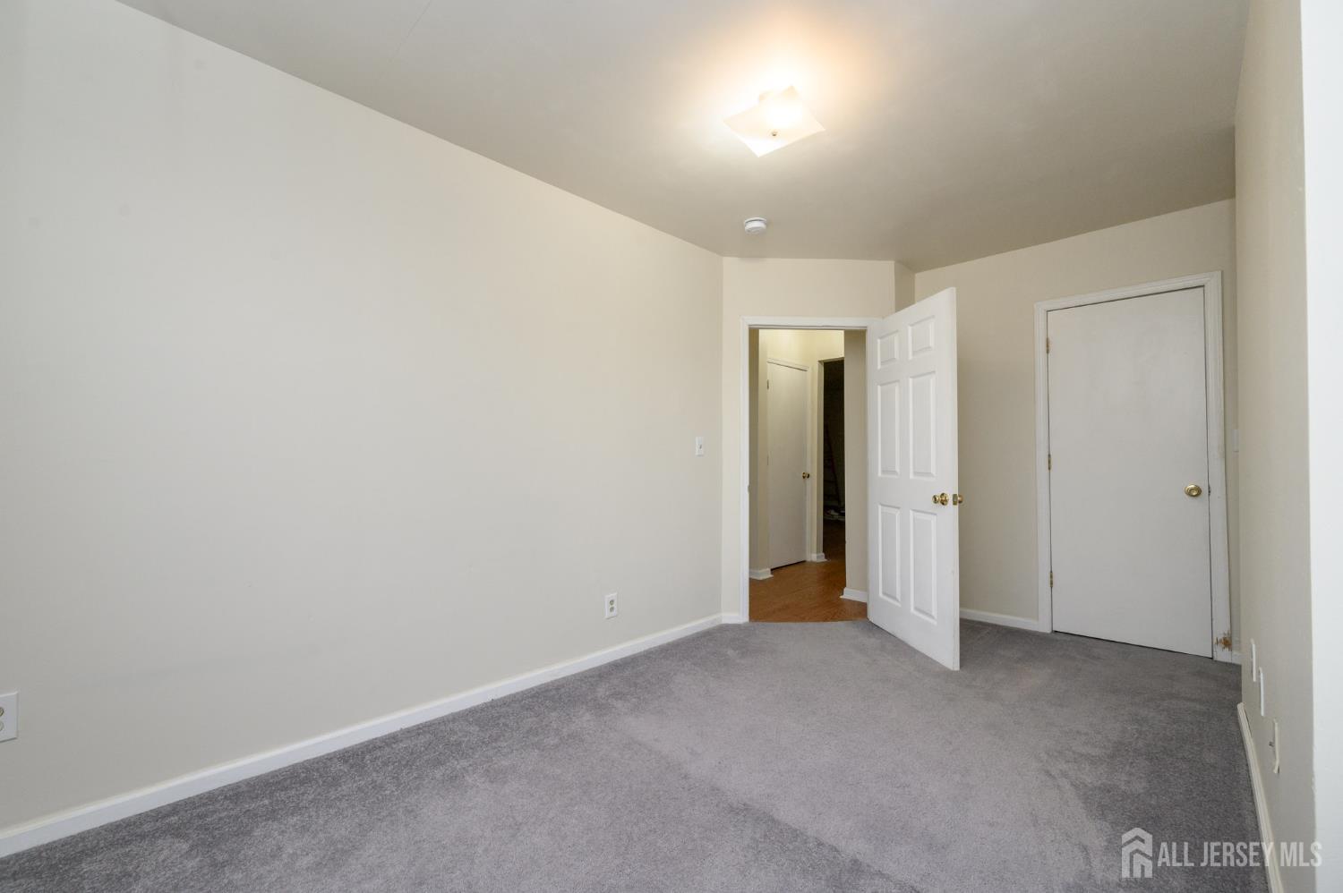 122 S Rosewell Avenue, South Amboy, NJ, 08879 image 13