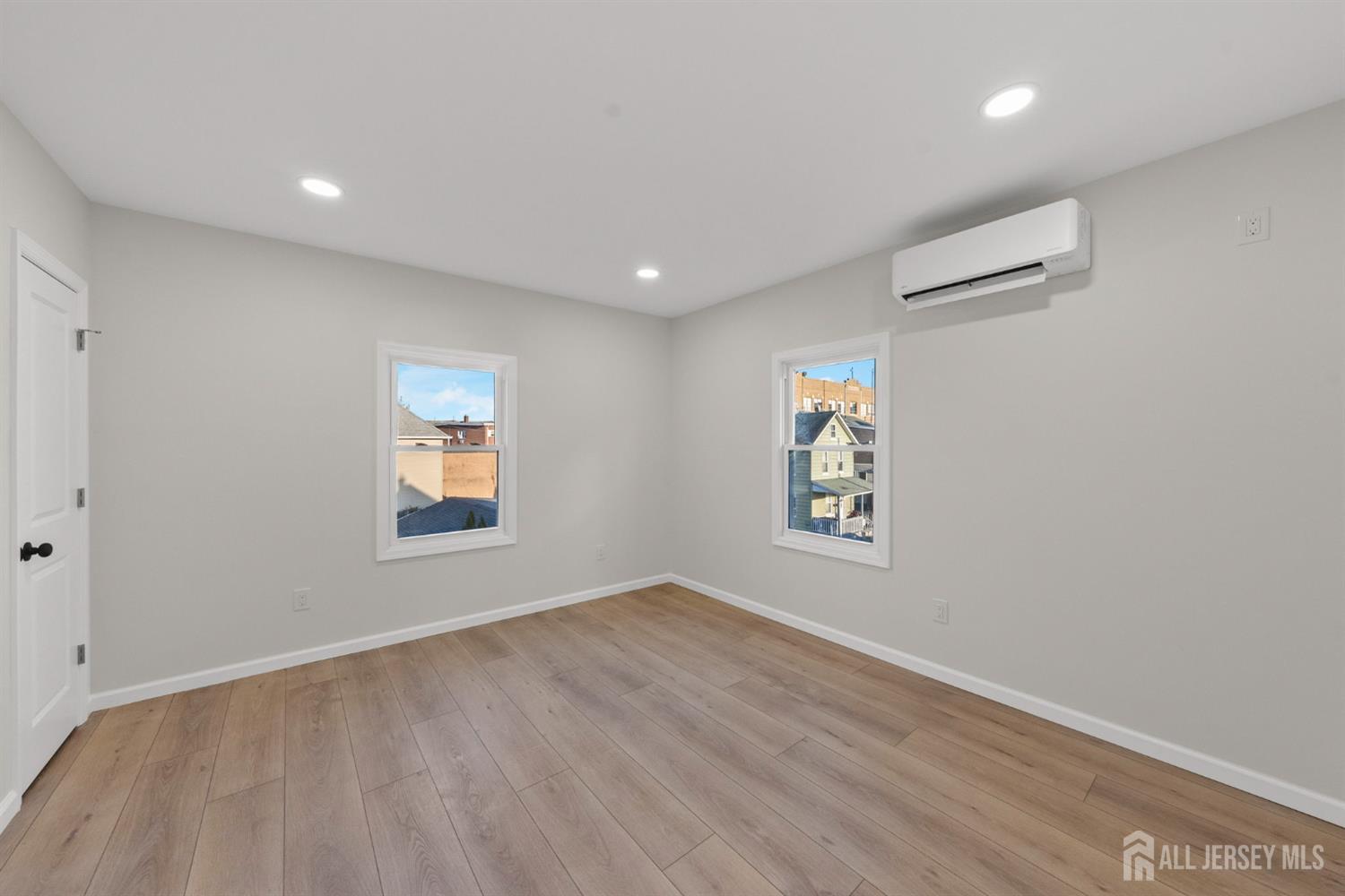 33 Obert Street, South River, NJ, 08882 image 39