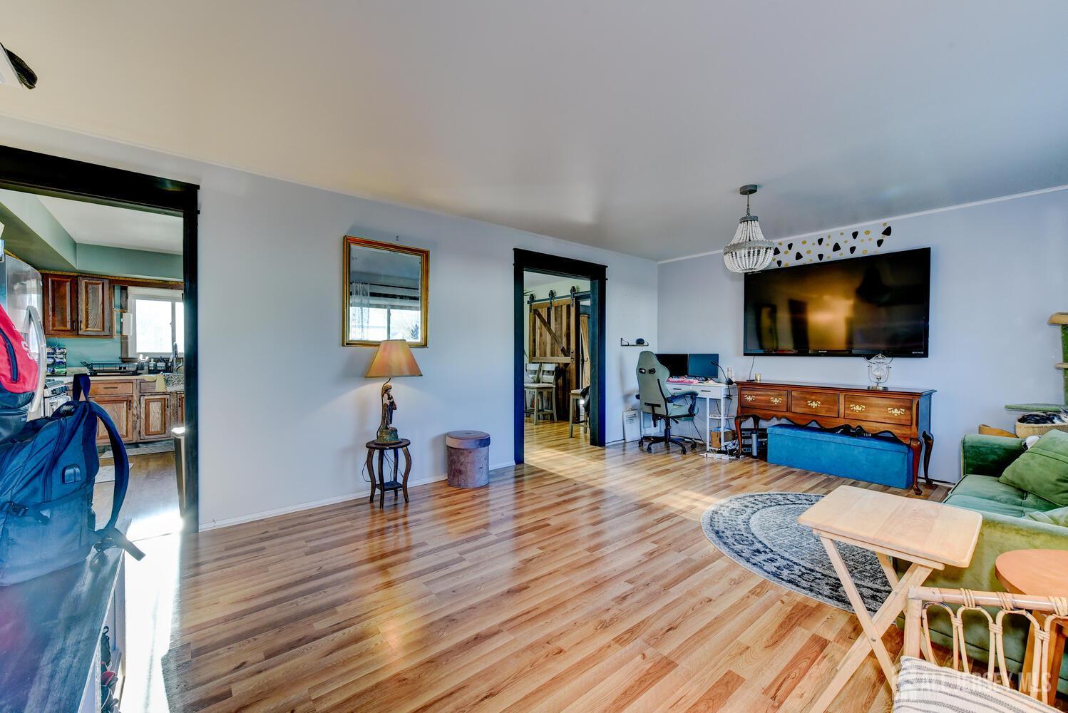 88 Stratton Street Image 2