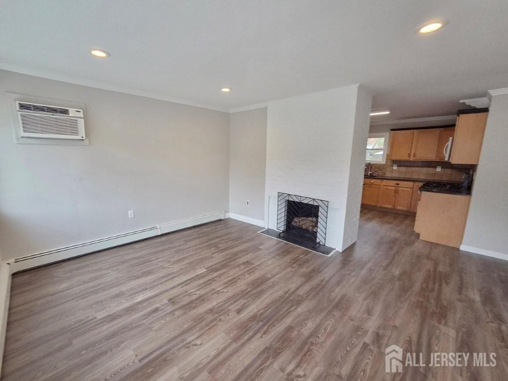 533 S Park Drive Image 4