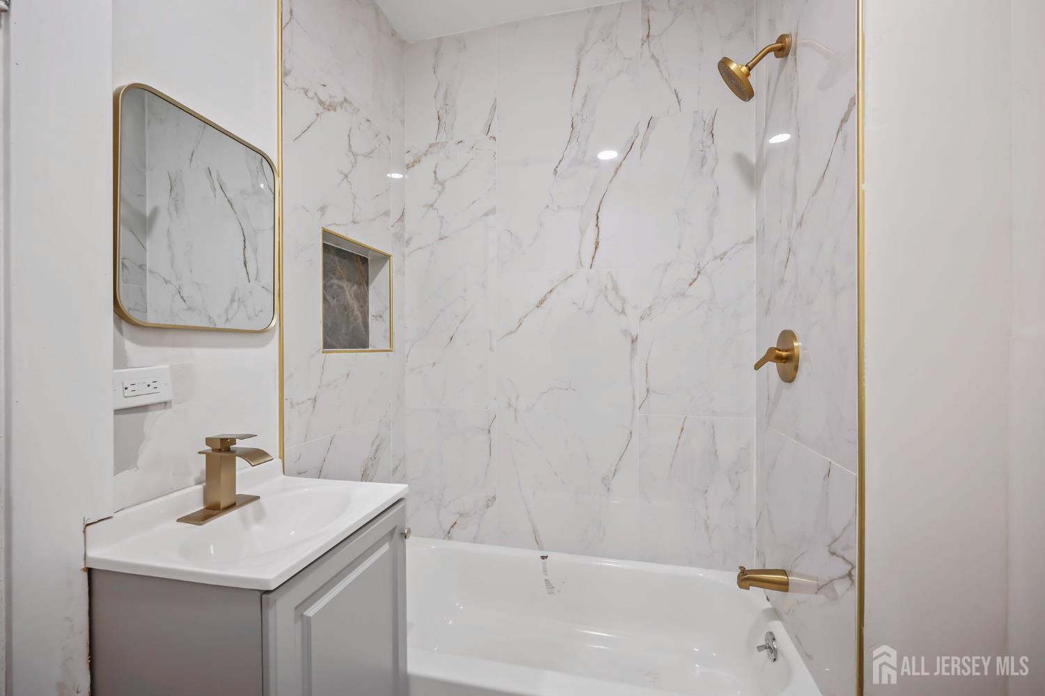 264 Barclay Street, Perth Amboy, NJ, 08861 image 26