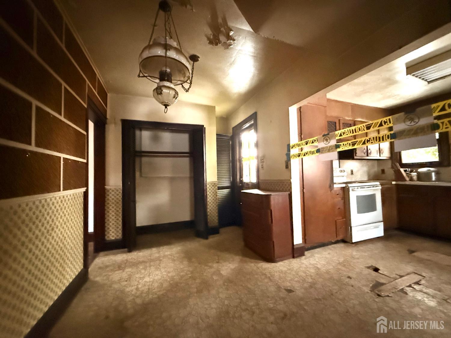 19 N Adelaide Avenue, Highland Park, NJ, 08904 image 9