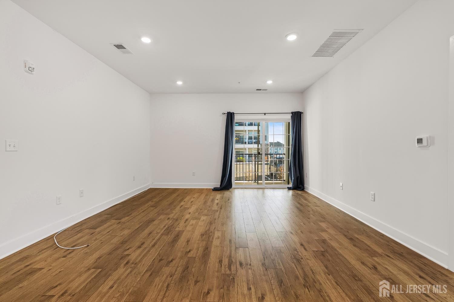 718 Stiller Lane Image 3