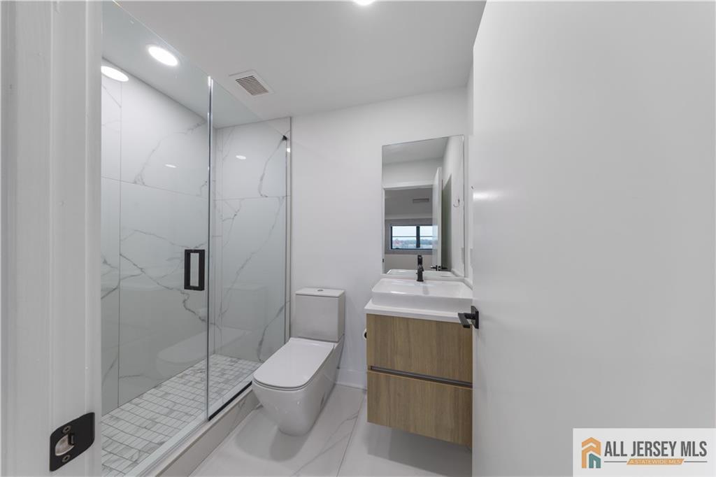 2 Harbor Front Plaza, Elizabeth, NJ, 07206 image 22